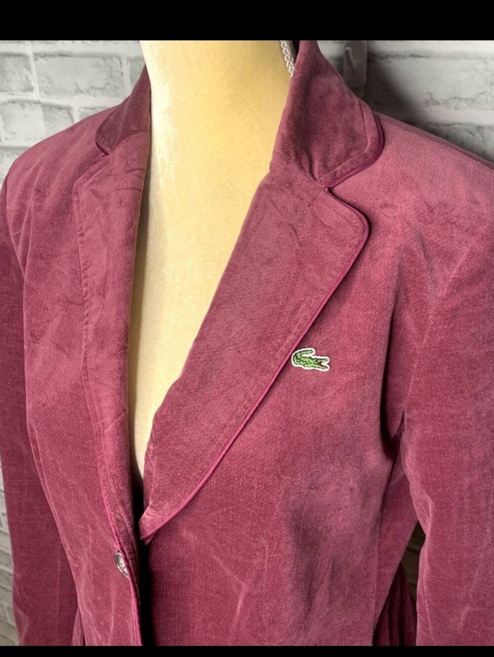 Lacoste Wine/ Burgandy Velvet Blazer Size 42 Large - Picture 9 of 10